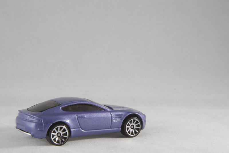 Illustration for article titled LaLD Car Week: Purple?!
